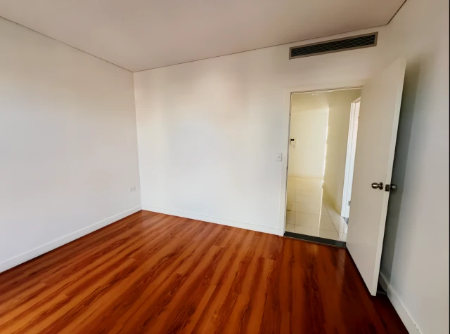 3 Belmore St