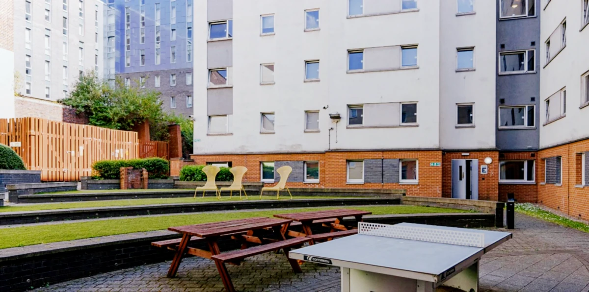 Outdoor Features