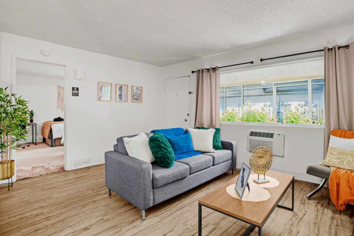 2x1 Rooms view 4