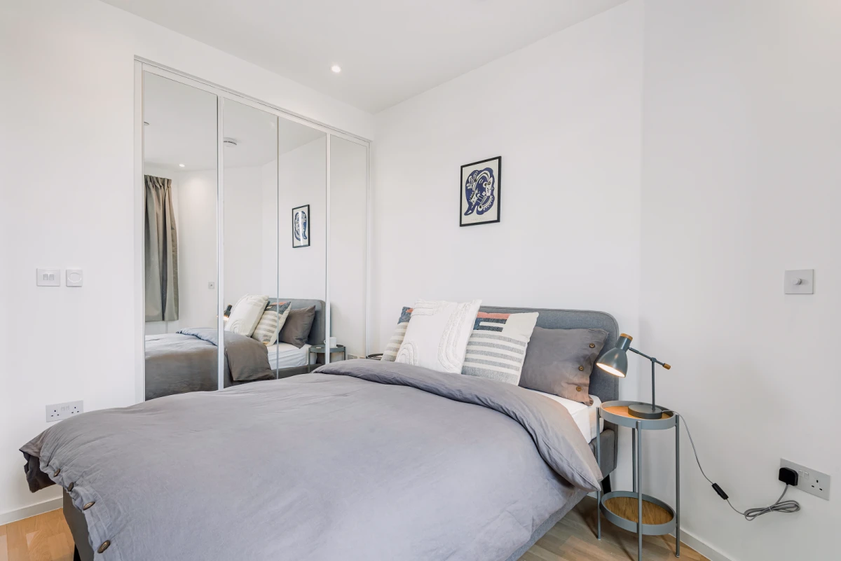 1 Bedroom Standard Flat