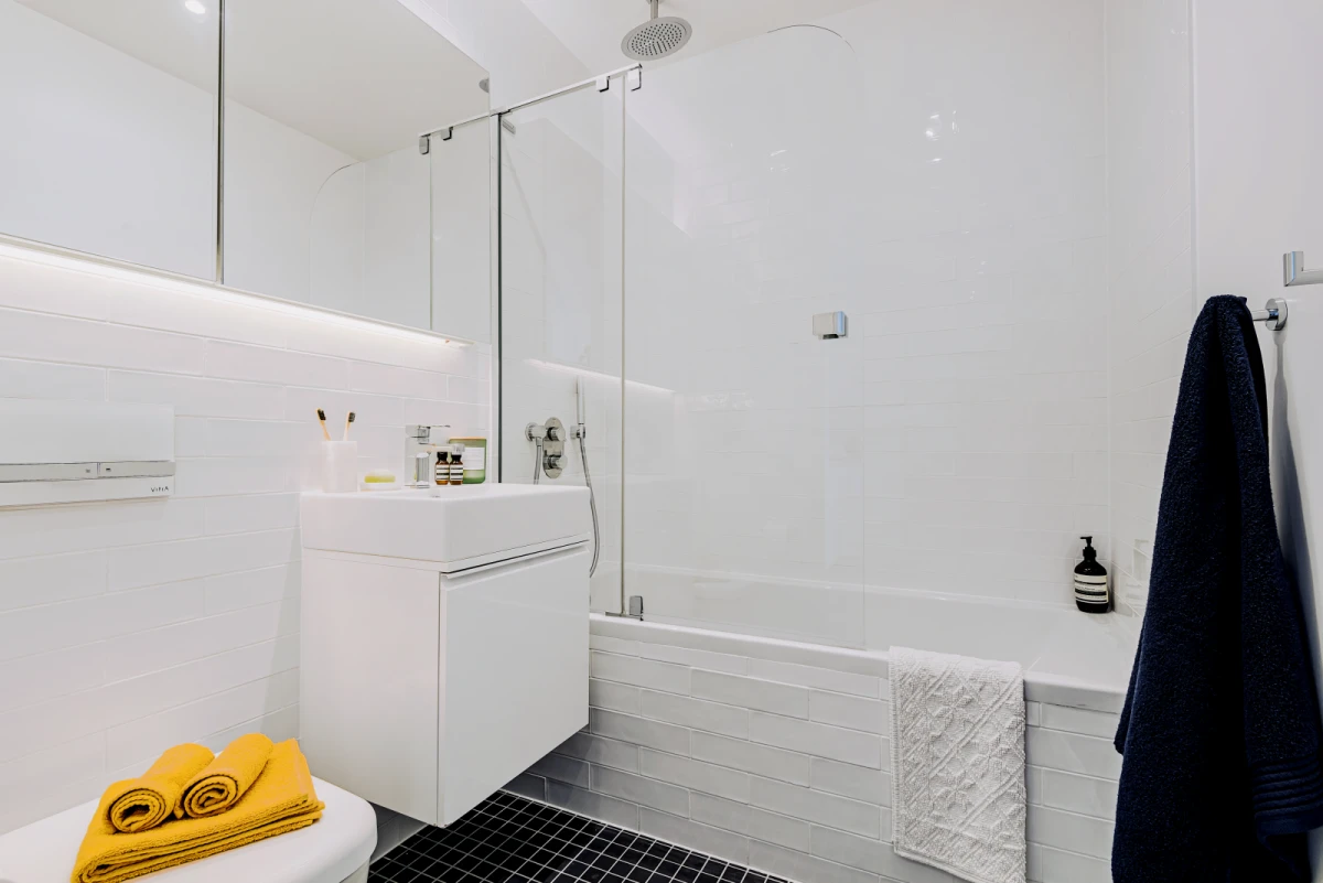 1 Bedroom Standard Flat