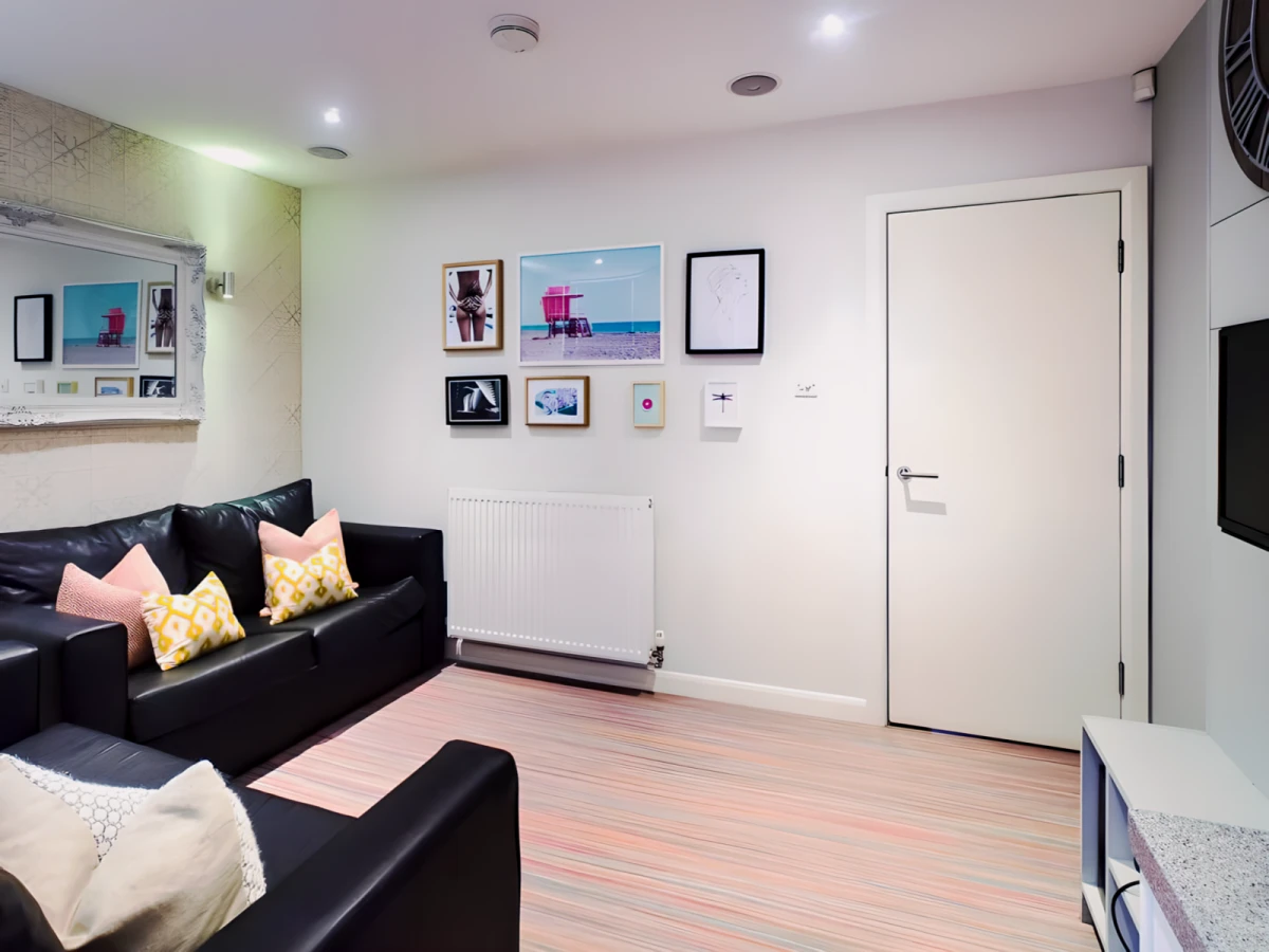 5 Bed 1 Bath