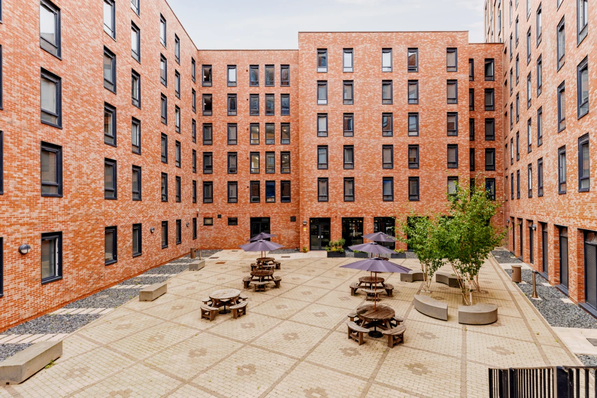 Outdoor Features