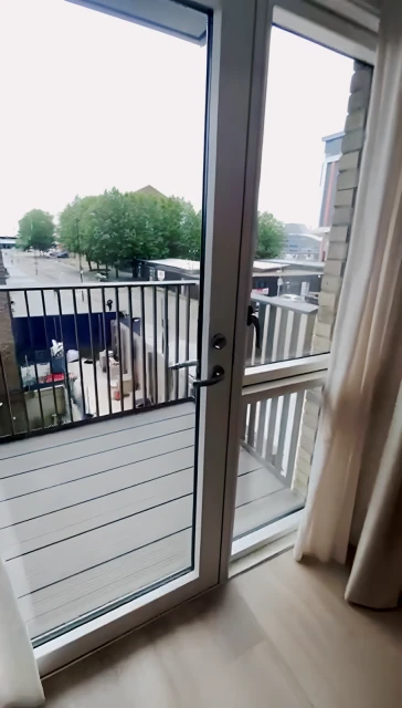 2 Bedroom 2 Bathroom Flat0306