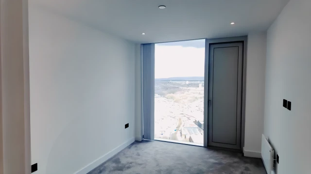 2 Beds 2 baths