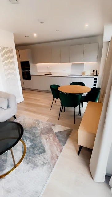 2 Bedroom 2 Bathroom Flat0306