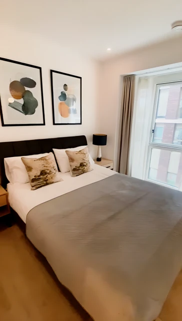 2 Bedroom 2 Bathroom Flat0306