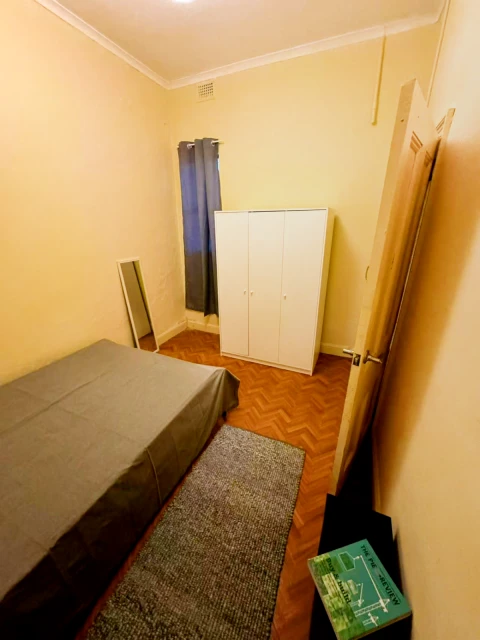 2 bed 1 bath