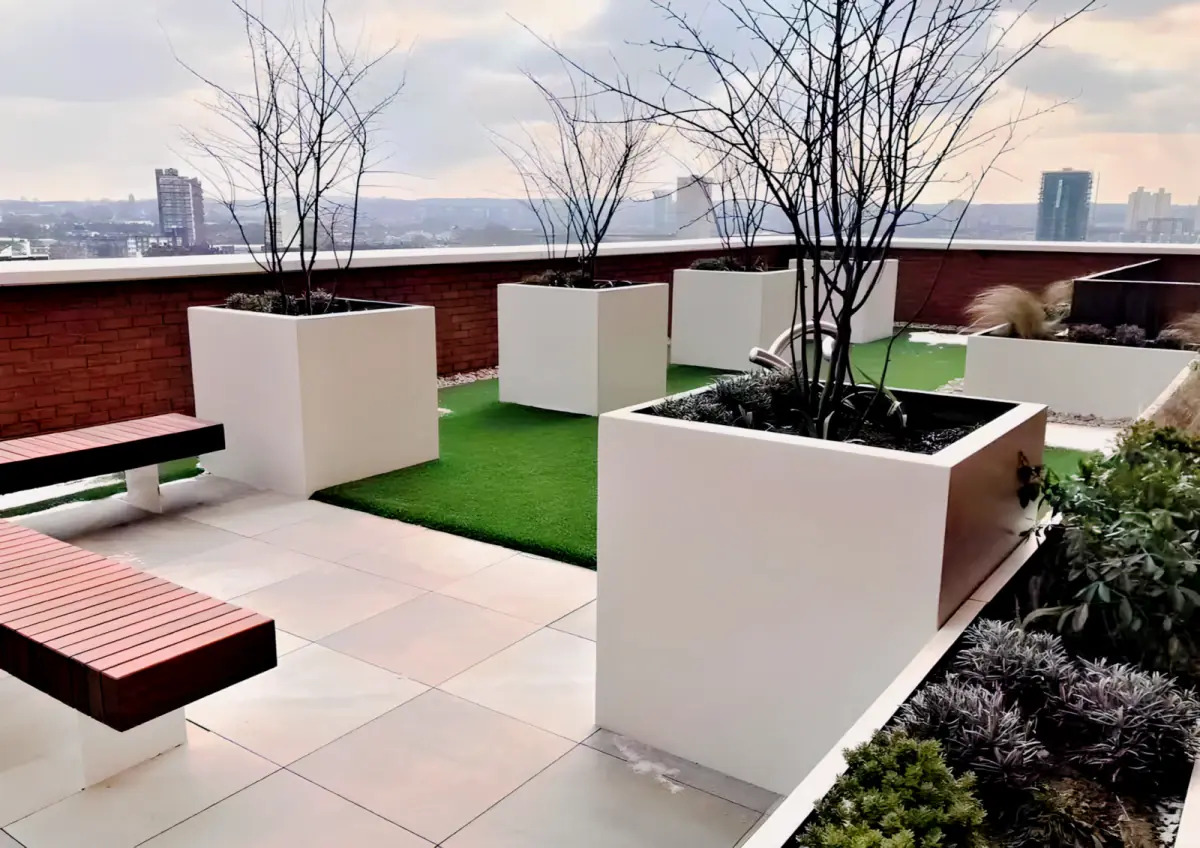 Outdoor Features