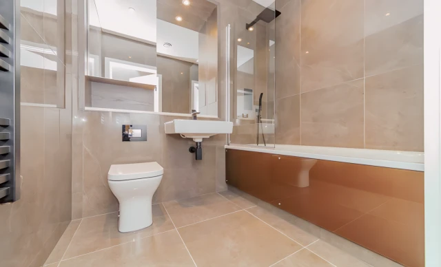2 Bedroom 2 Bathroom