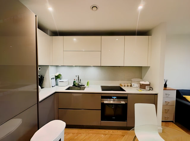 1 Bedroom 1 Bathroom