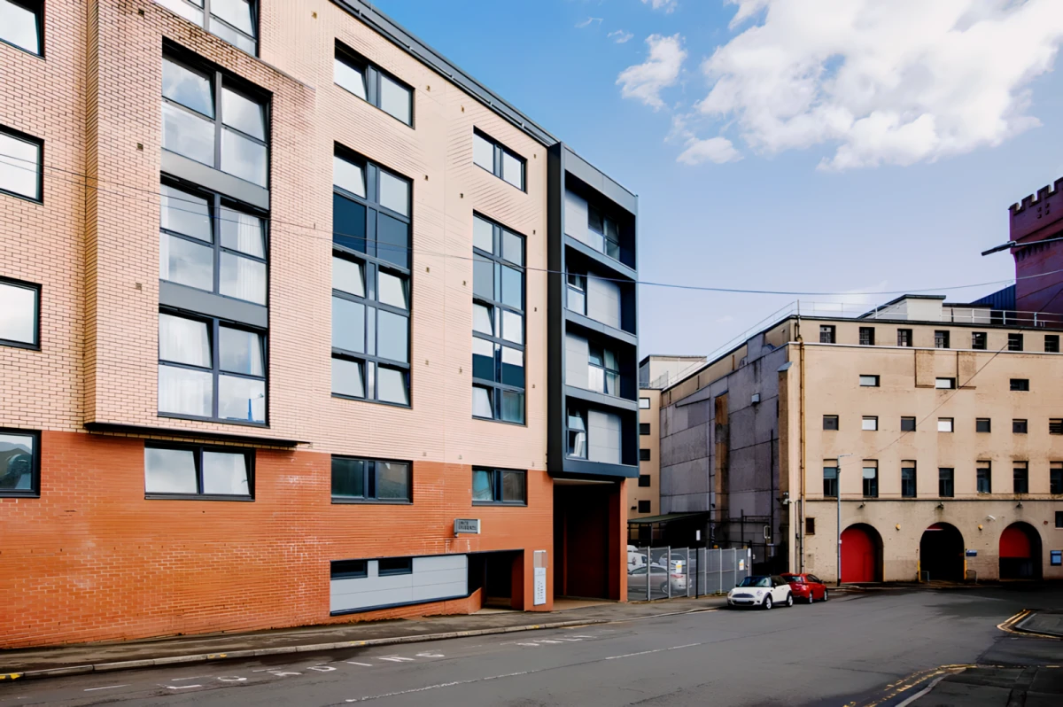 Thurso Street, Glasgow G11 6PE