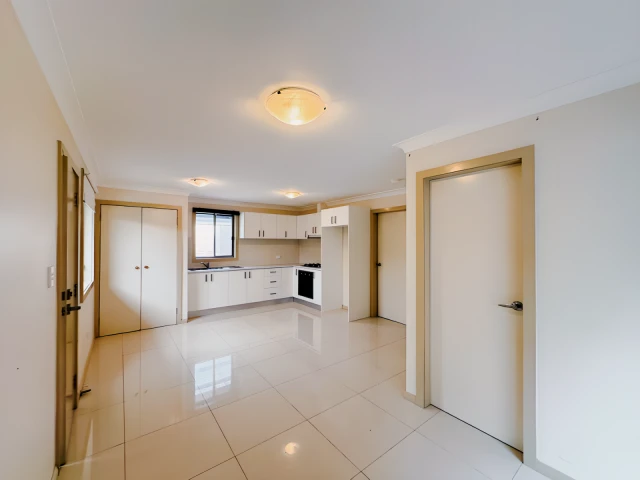 3 bed 2 bath-Master room