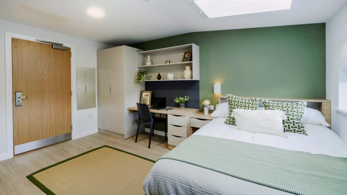 Top Floor Classic Studio