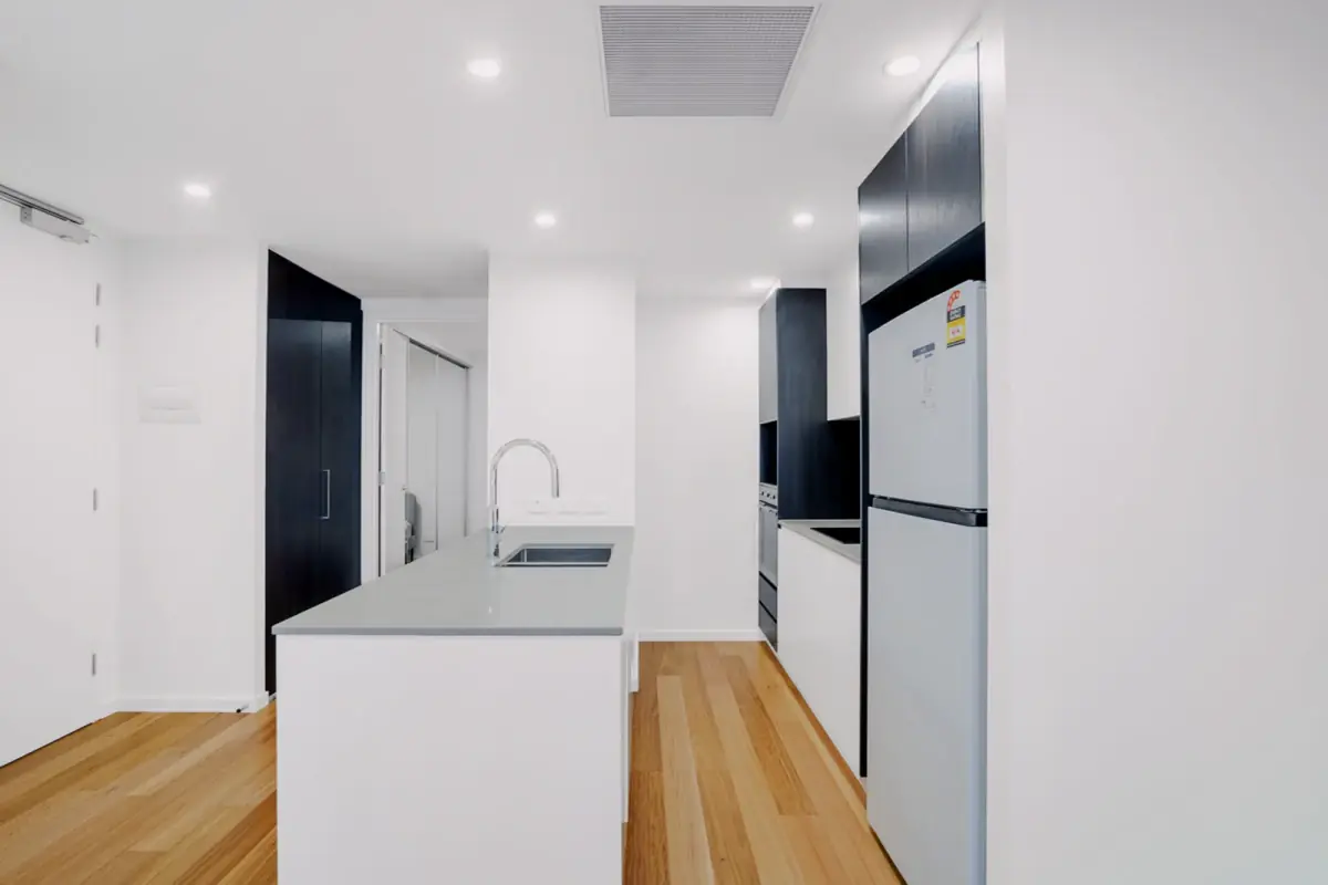 2 Rooms view 1