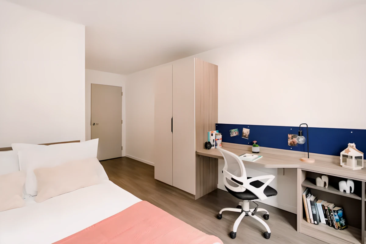 Ensuite