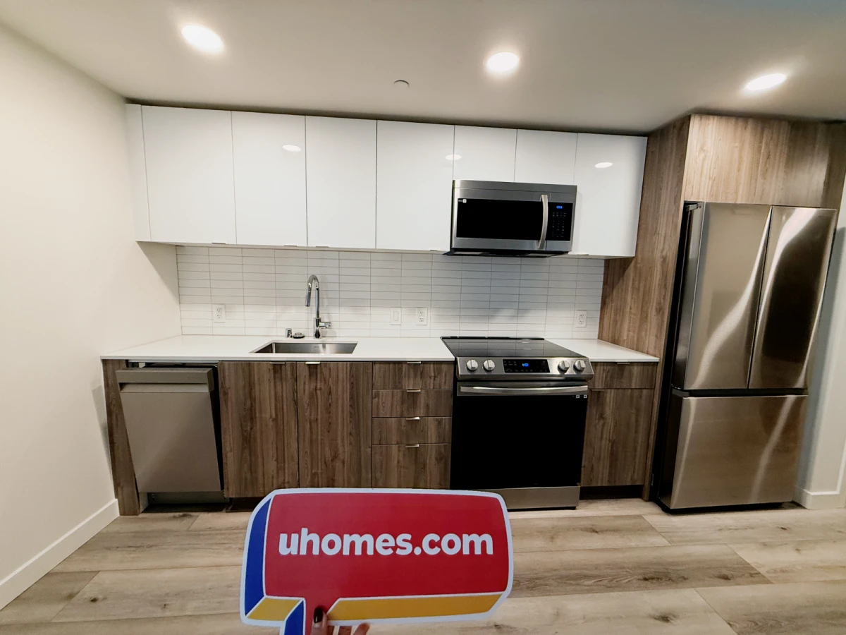1BR/1BA Rooms view 2