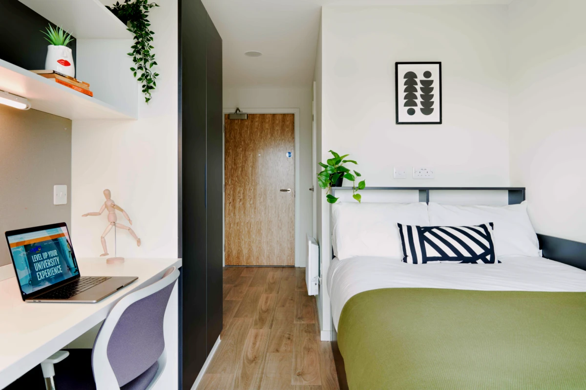Bronze Ensuite - Single Occupancy