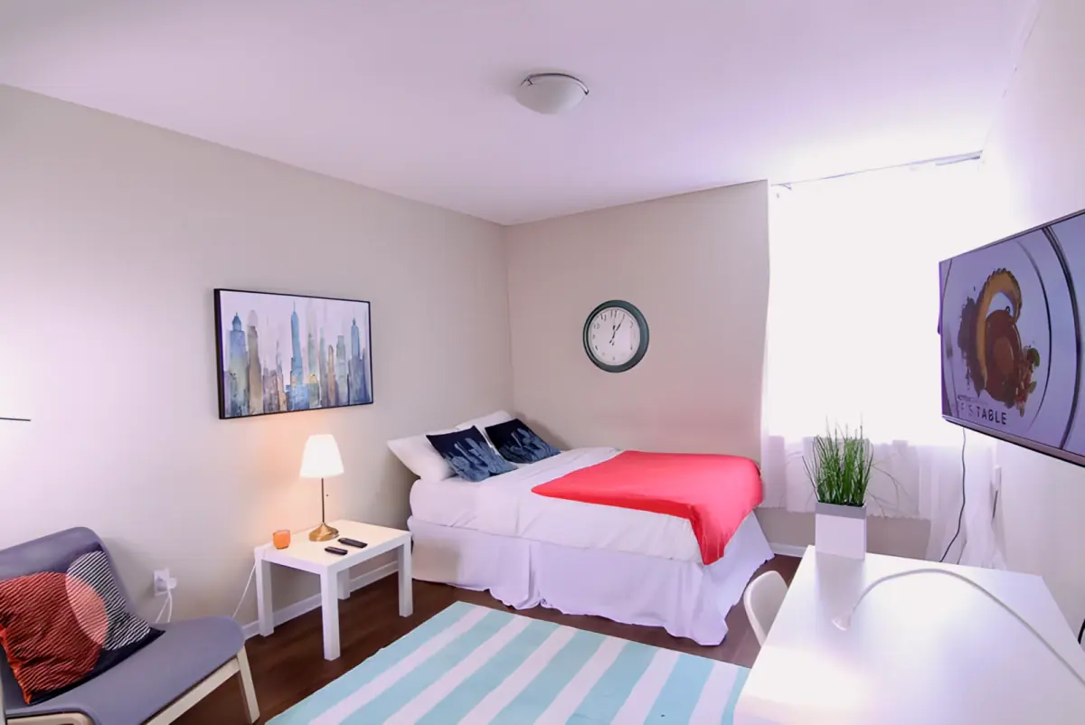 4B1B Rooms view 3