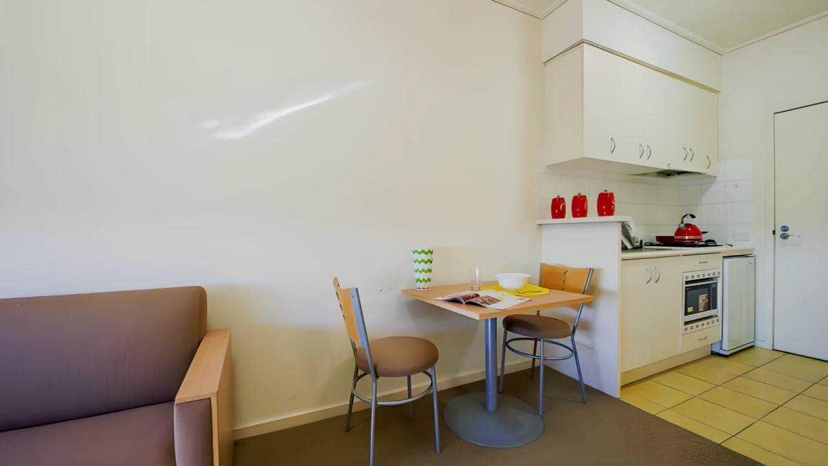 Student Living - 570 Lygon