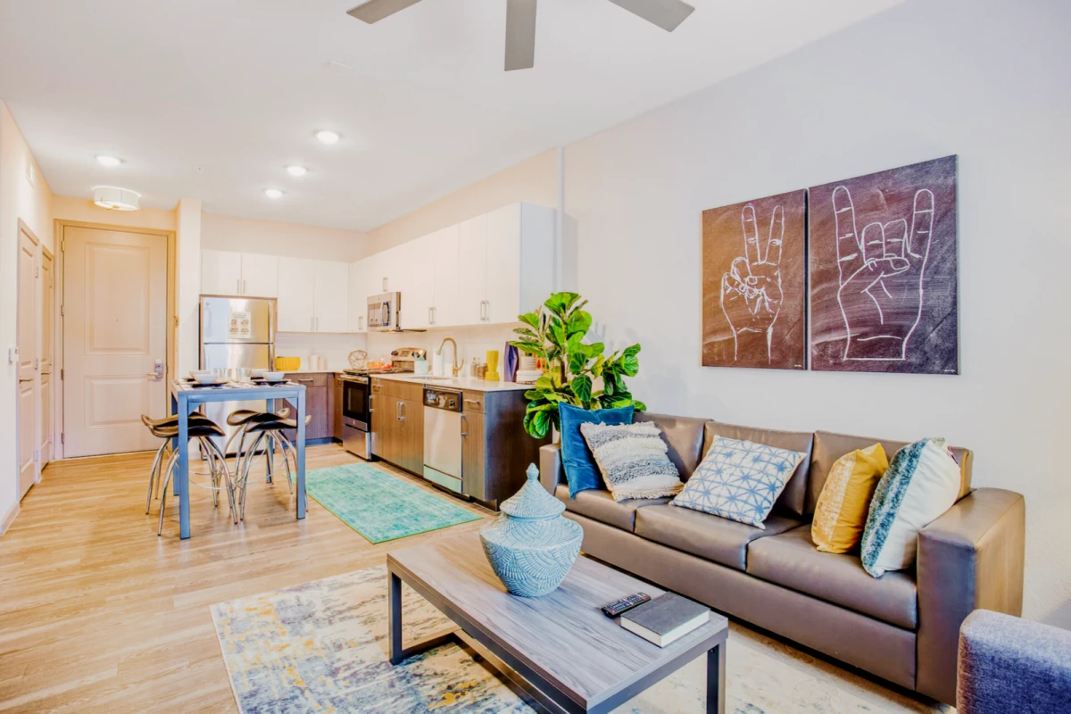 4BR/4BA Rooms view 2