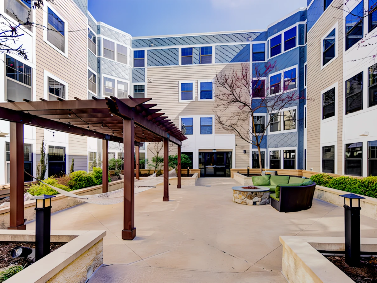 Outdoor Features