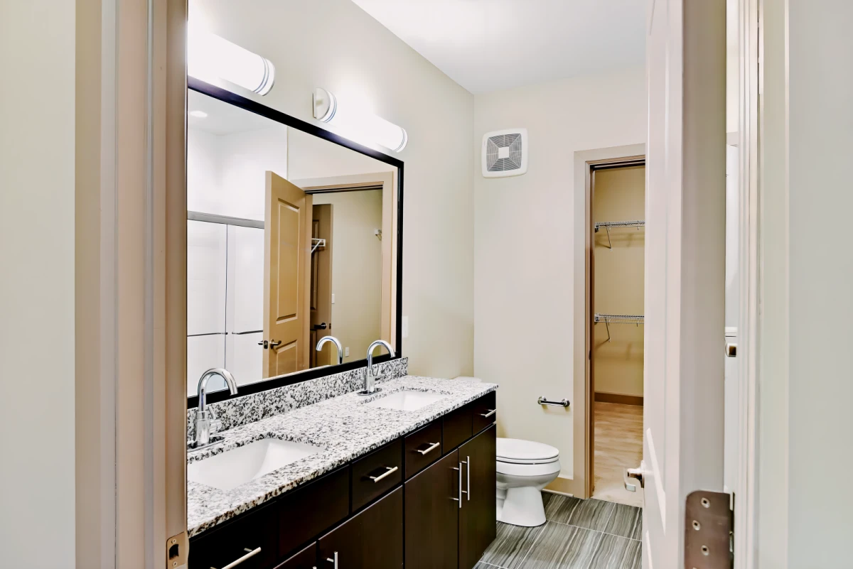 1b1b Rooms view 3