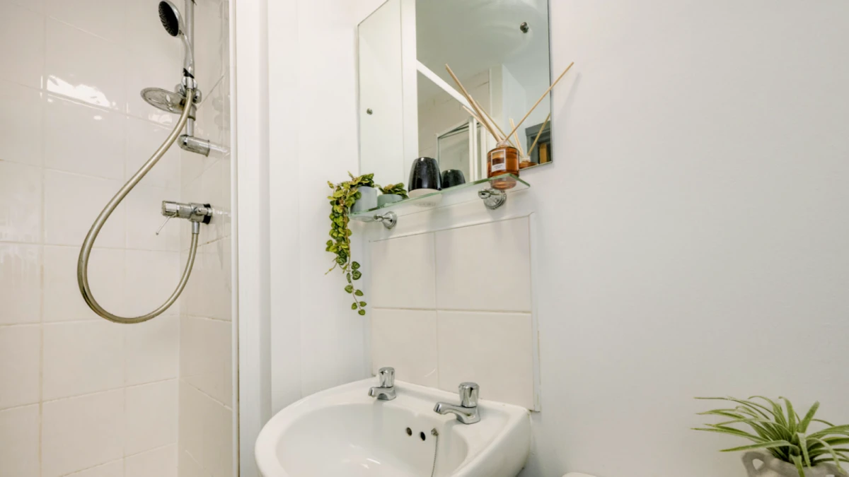Ensuite Rooms view 3