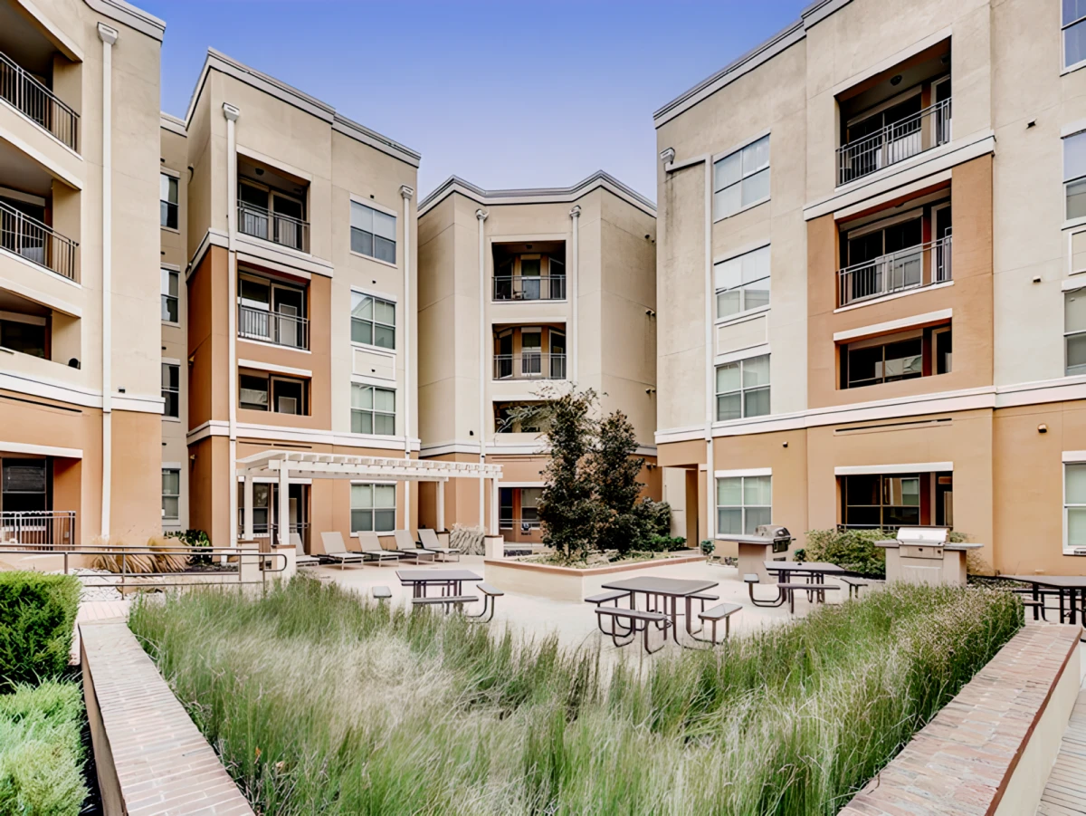 Outdoor Features