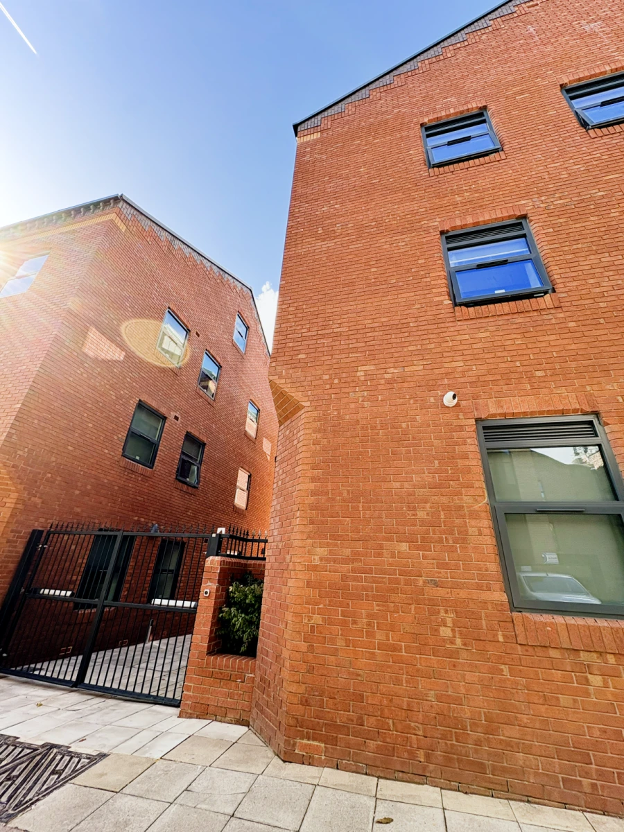 Headrow Court