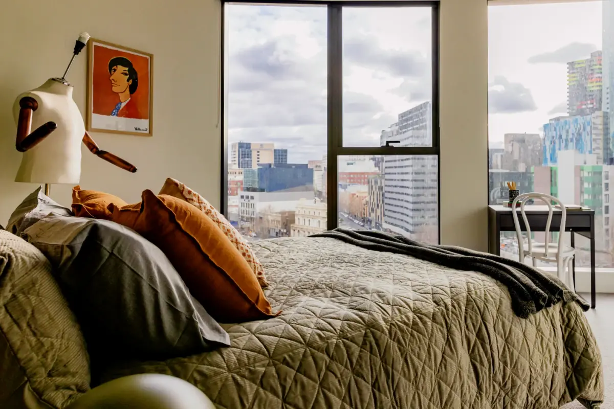 1 Rooms view 2