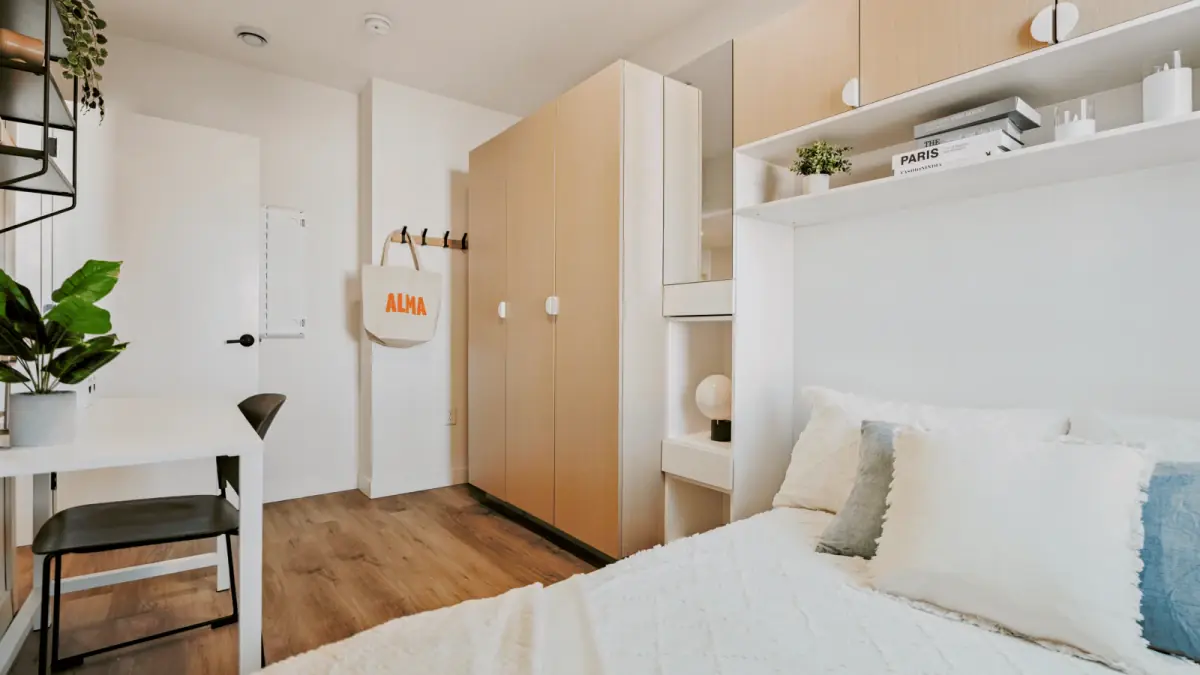 4 Rooms view 4
