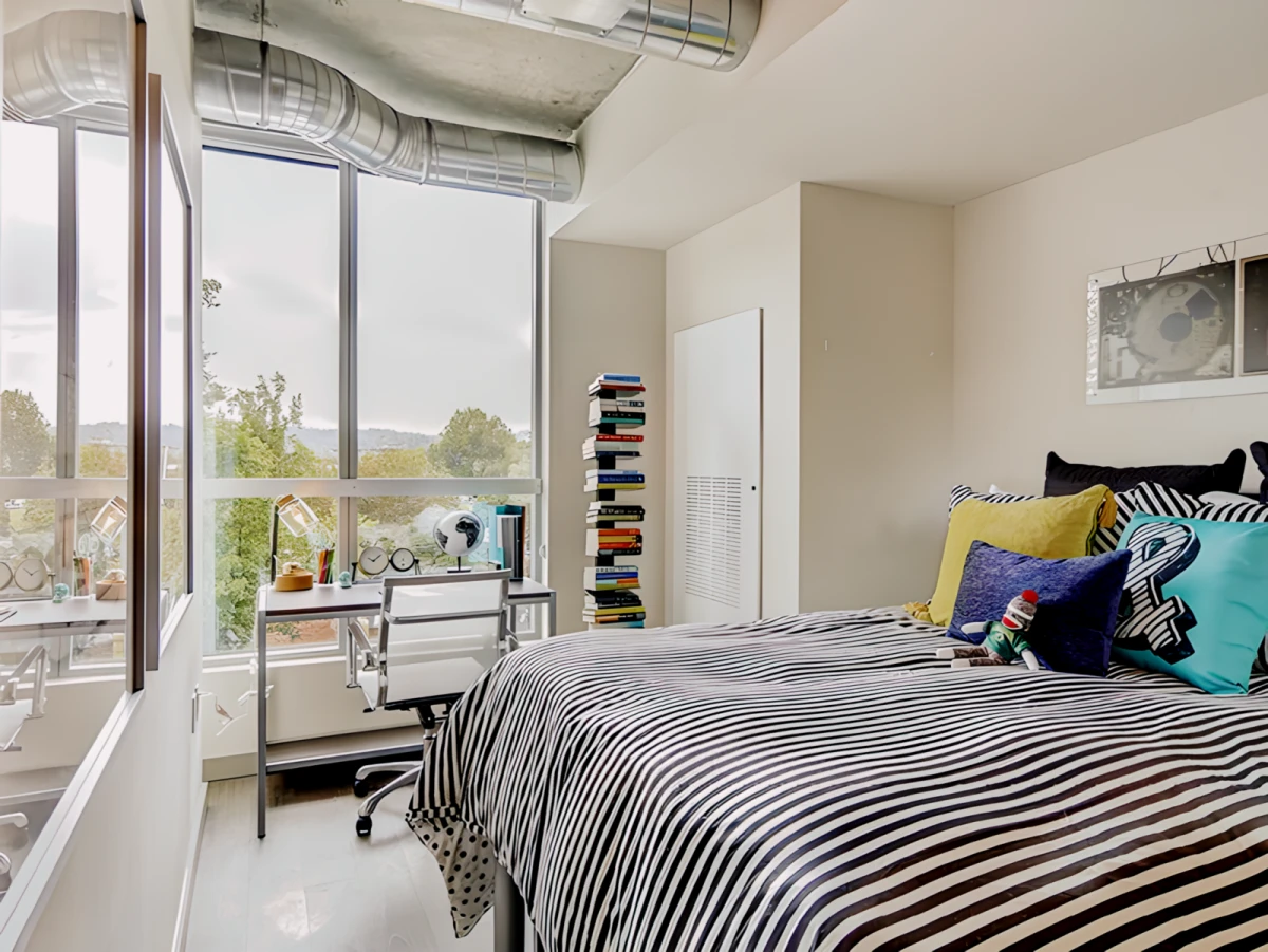 5 Rooms view 4