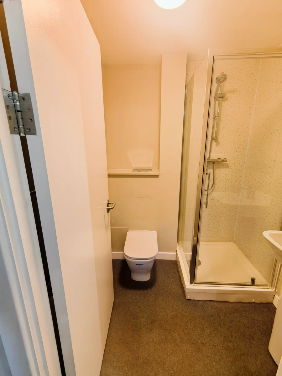 Standard Ensuite