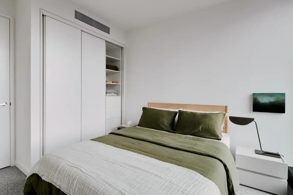 2 Rooms view 1