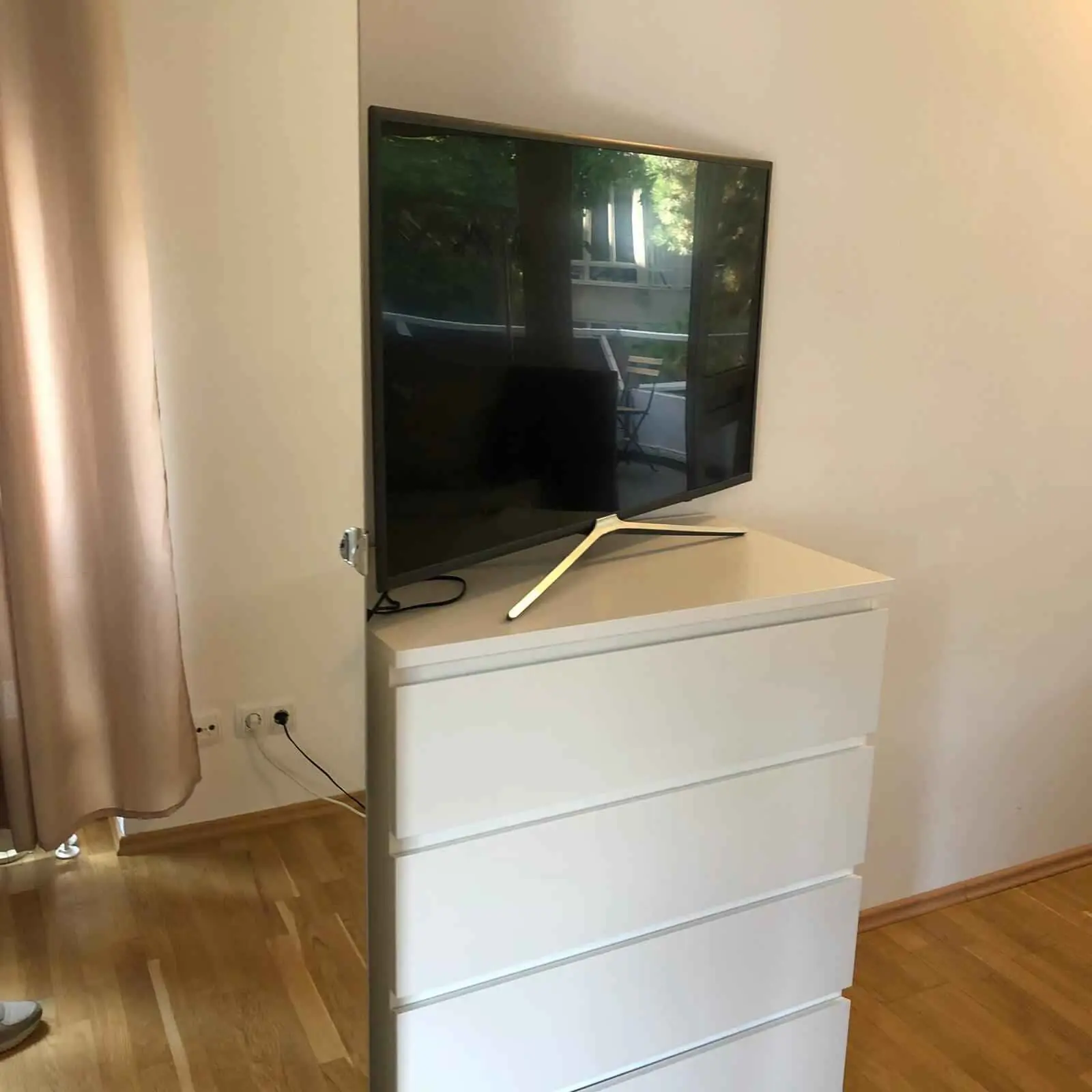 Zimmer Rooms view 2