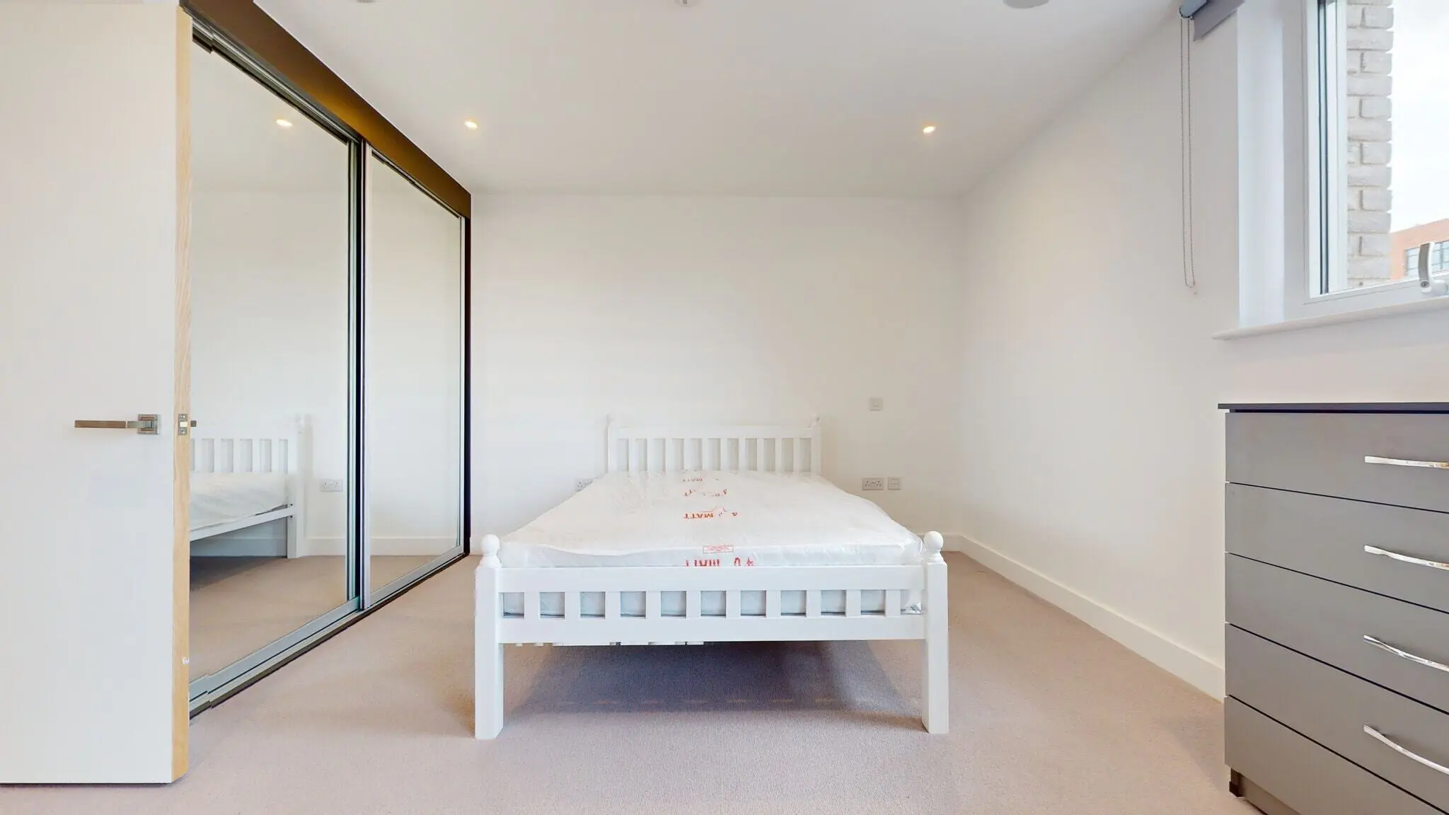 1 Rooms view 1