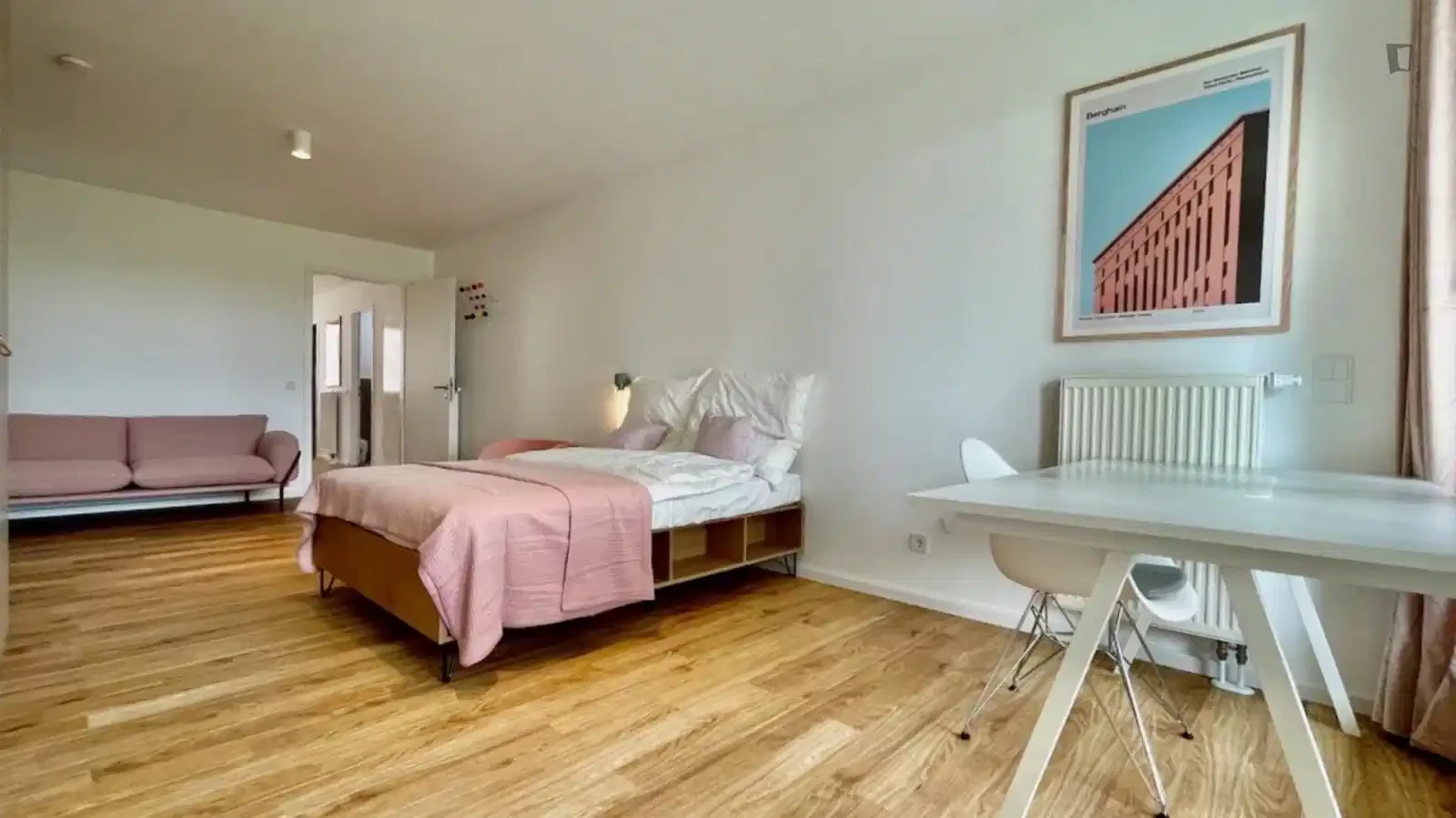 Room in 2 Bed 1 Bath - Bedroom