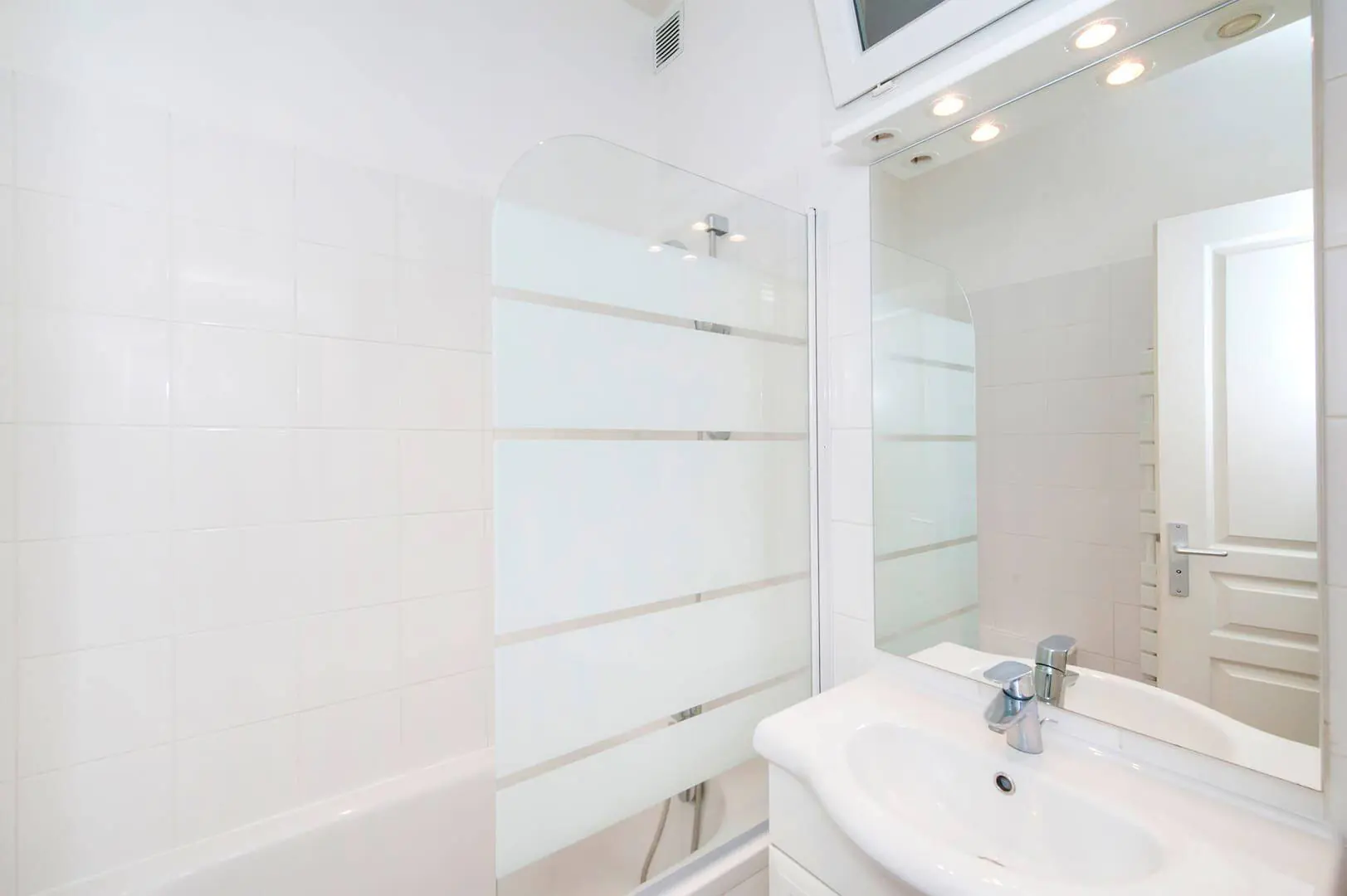 Ensuite Rooms view 1