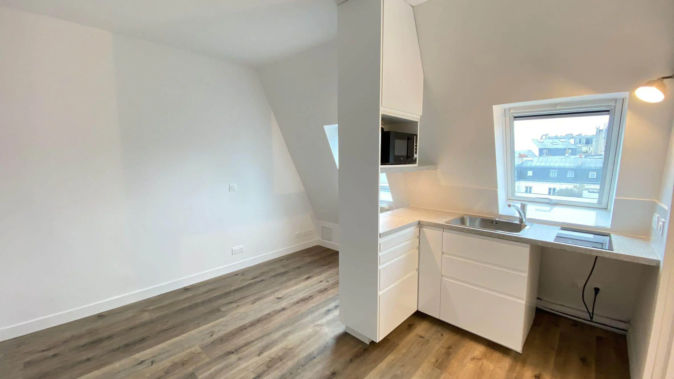 PARIS 6e·14m²·F1·Studio·With furniture