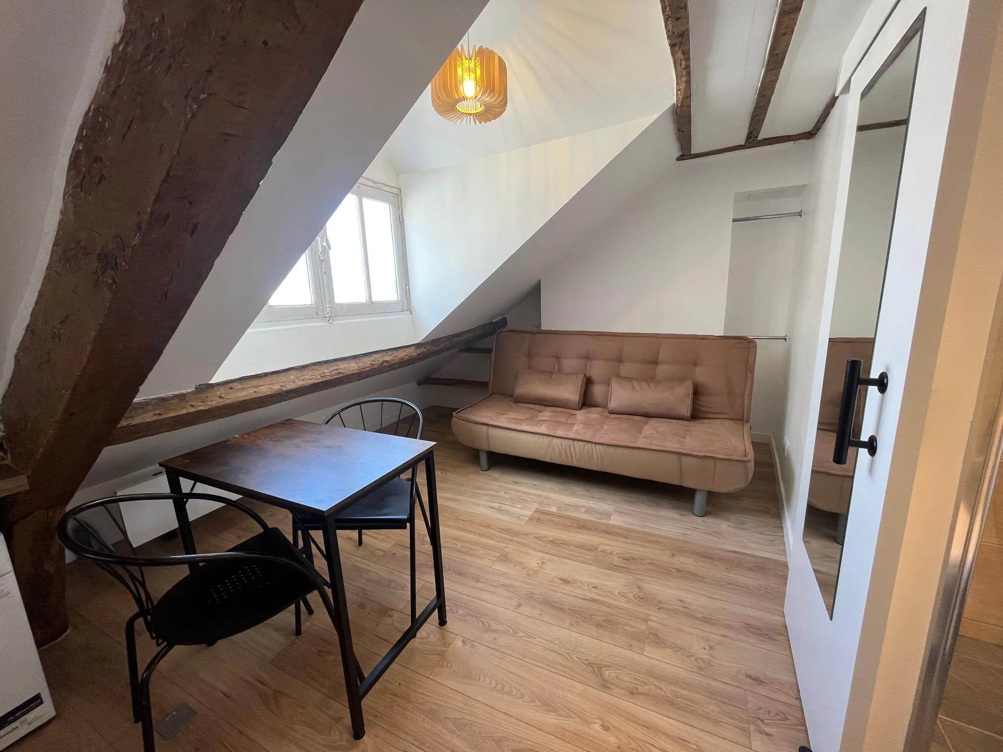 PARIS 3e·12m²·F1·Studio·With furniture