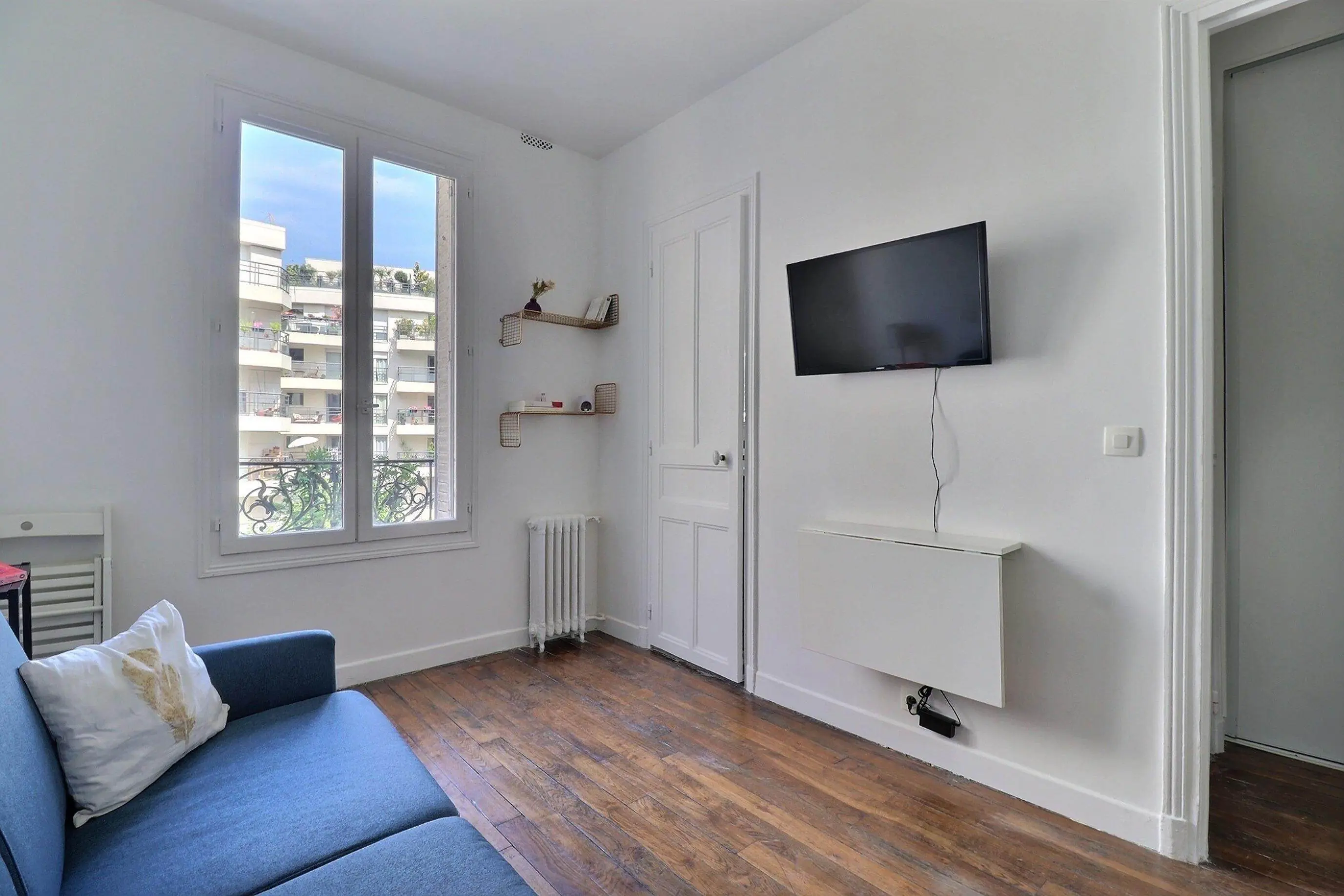 studio near Rue Yves Kermen