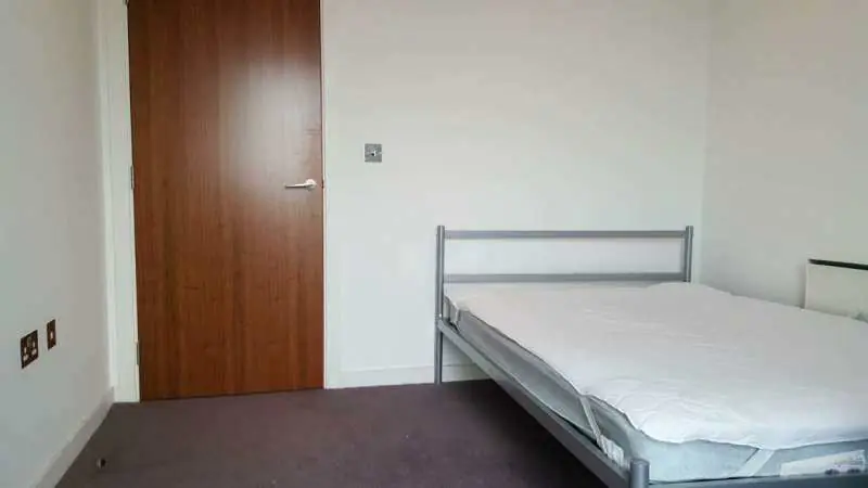 1 Rooms view 1