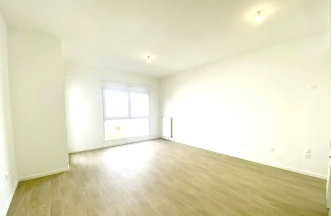 Cergy 95e·80m²·F4·AppartementNo furniture