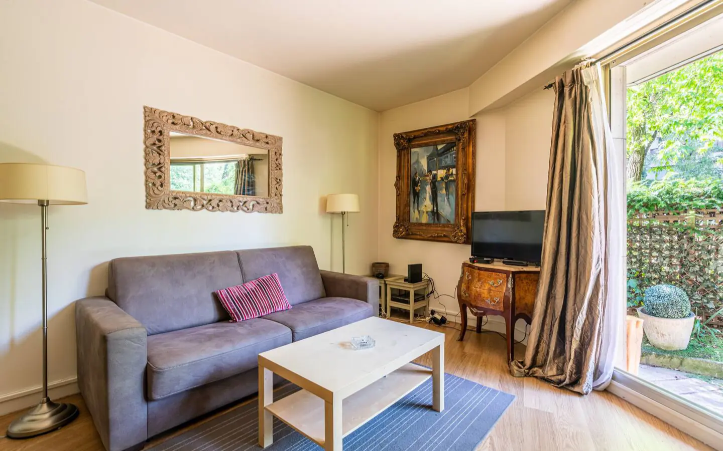 PARIS 17e·38m²·F2·Appartement·With furniture