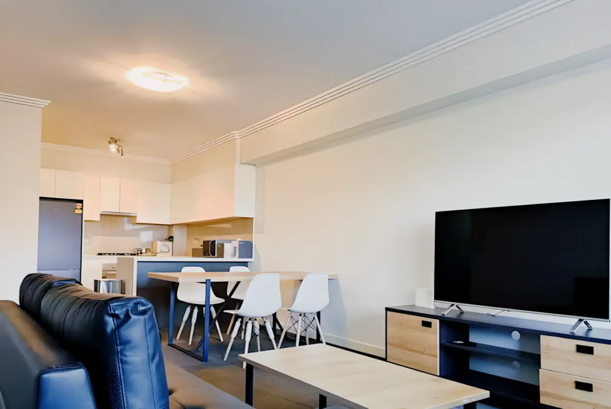 2 Rooms view 2