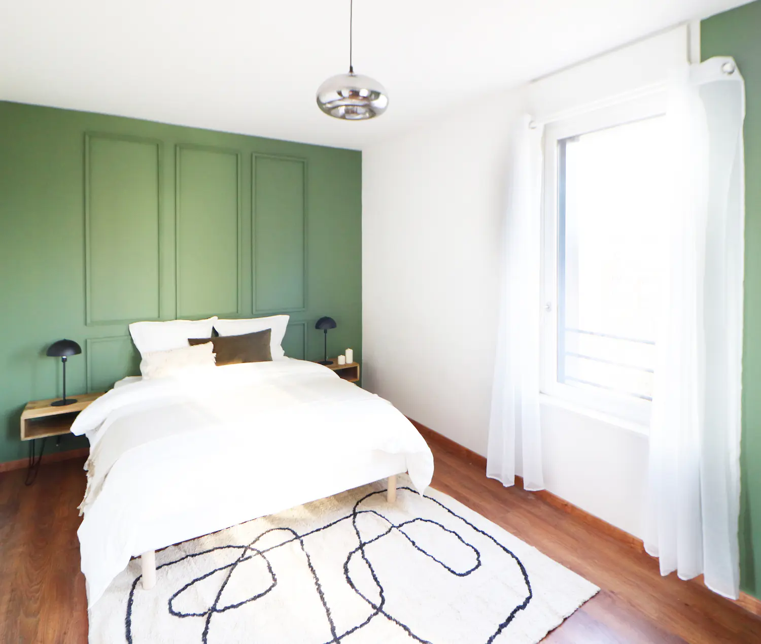 4BR/1BA Rooms view 1