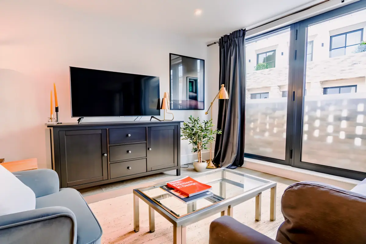 No.3 Rooms view 1