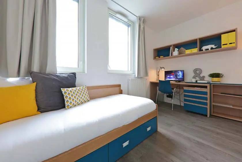 T1 Rooms view 1