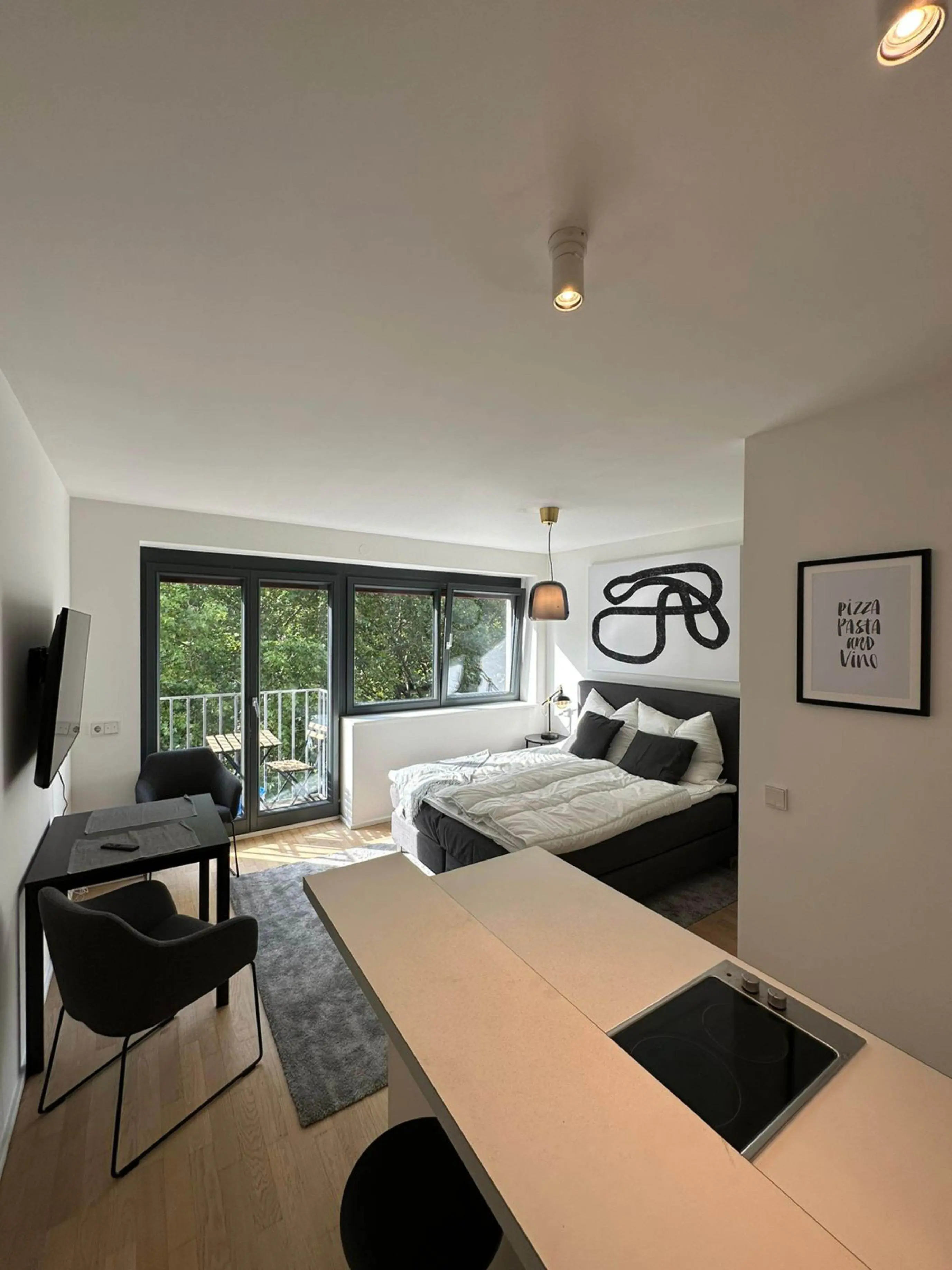 Helle Rooms view 1